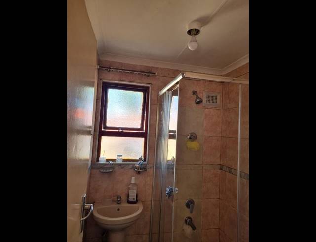 3 BEDROOM PROPERTY TO RENT IN OTTAWA